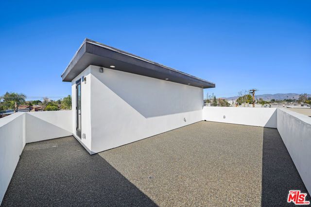 13694 Erwin Street A, Van Nuys (los Angeles), CA 91401