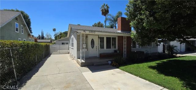 3550 Washington Street, Riverside, CA 92504