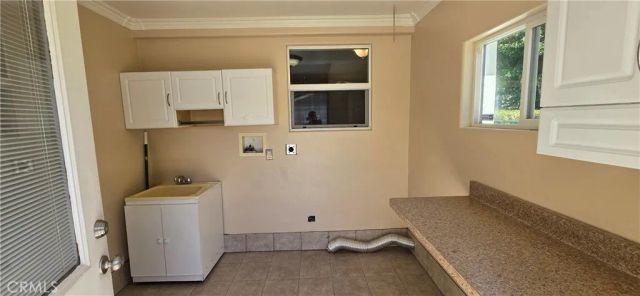 3550 Washington Street, Riverside, CA 92504