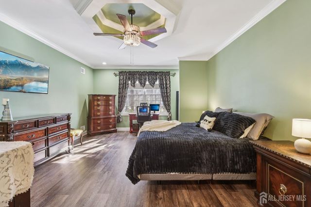 1 Majestic Woods Drive, Monroe, NJ 08831