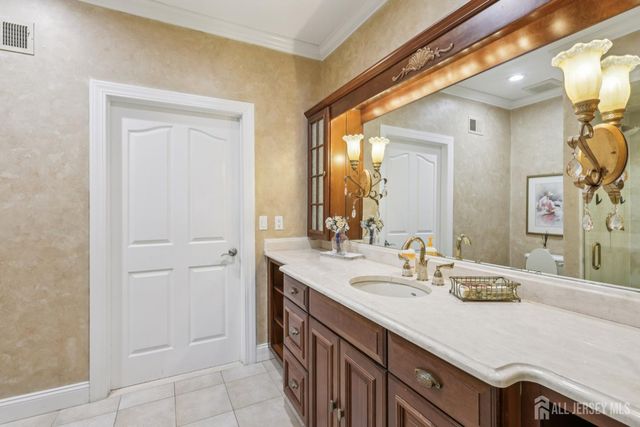 1 Majestic Woods Drive, Monroe, NJ 08831