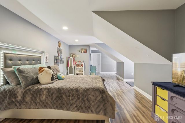 1 Majestic Woods Drive, Monroe, NJ 08831