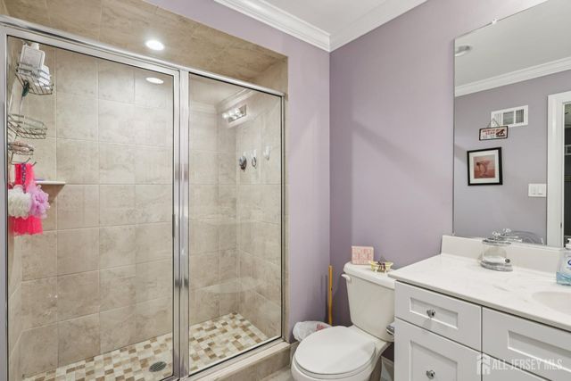 1 Majestic Woods Drive, Monroe, NJ 08831