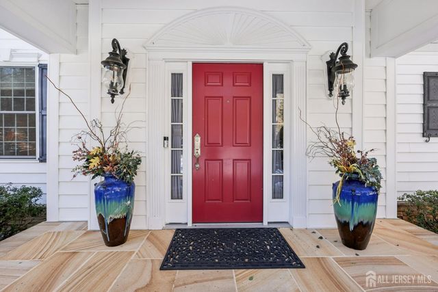 1 Majestic Woods Drive, Monroe, NJ 08831