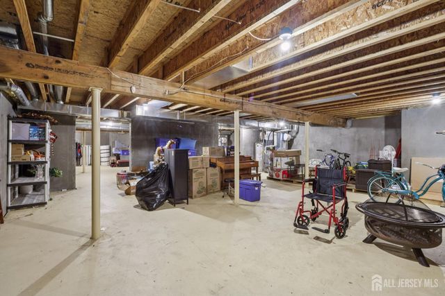 1 Majestic Woods Drive, Monroe, NJ 08831