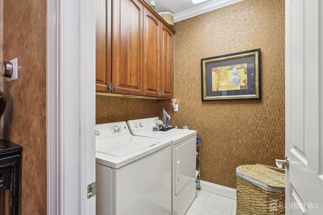 1 Majestic Woods Drive, Monroe, NJ 08831