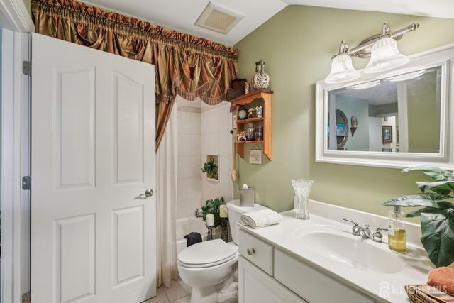 1 Majestic Woods Drive, Monroe, NJ 08831