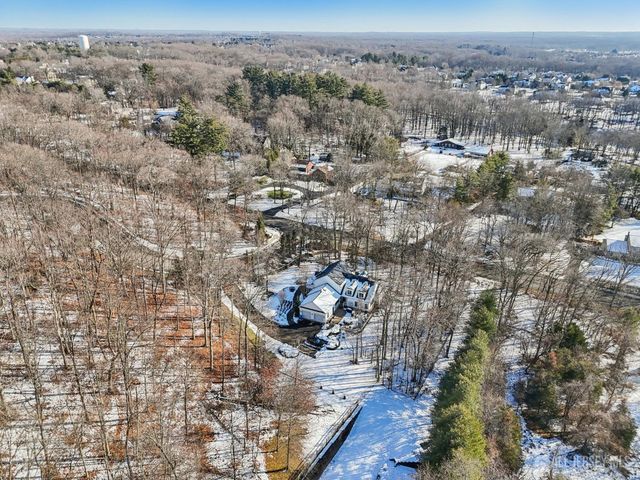 1 Majestic Woods Drive, Monroe, NJ 08831