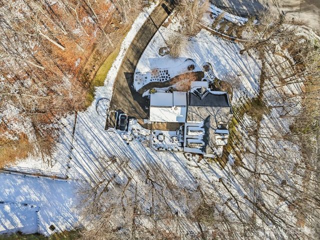 1 Majestic Woods Drive, Monroe, NJ 08831