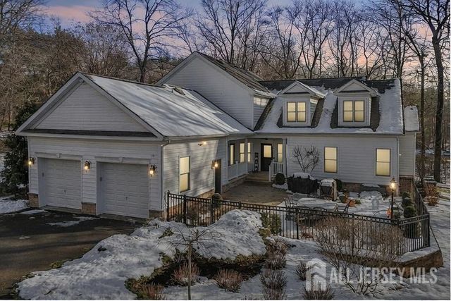 1 Majestic Woods Drive, Monroe, NJ 08831