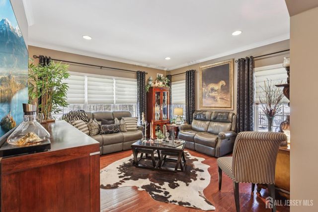 1 Majestic Woods Drive, Monroe, NJ 08831