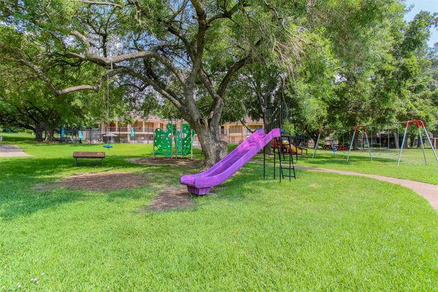 15714 Corinthian Way, Willis, TX 77318
