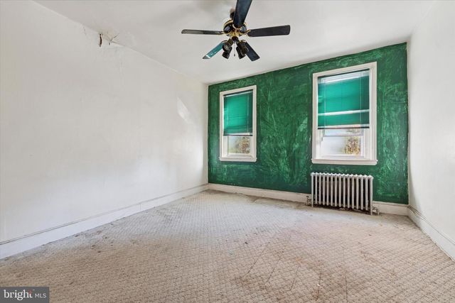 1810 S SARTAIN ST, Philadelphia, PA 19148