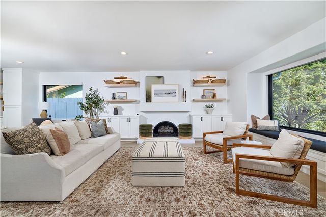 2140 Mountain Vista, Encinitas, CA 92024