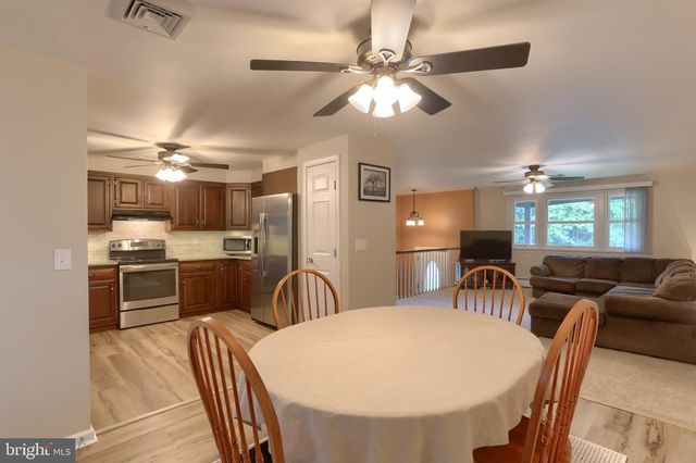 121 CEDAR ST, Lebanon, PA 17042