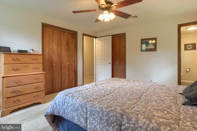 121 CEDAR ST, Lebanon, PA 17042