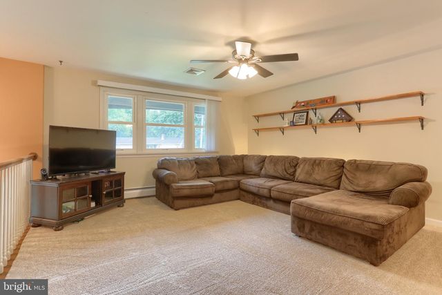 121 CEDAR ST, Lebanon, PA 17042