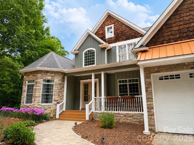 314 Woodland Drive, Swannanoa, NC 28778