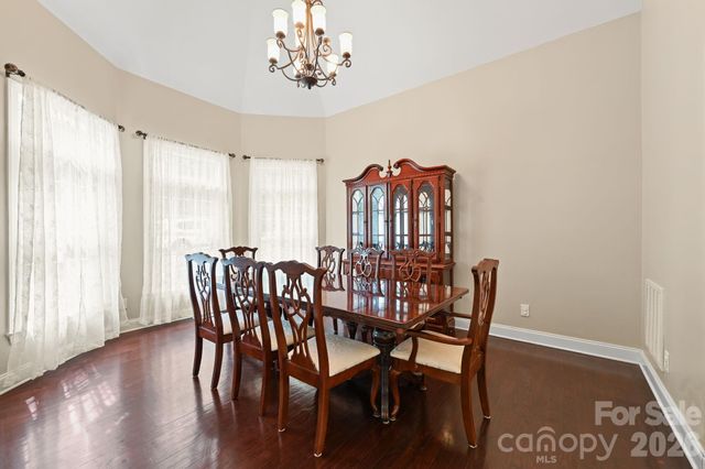 314 Woodland Drive, Swannanoa, NC 28778