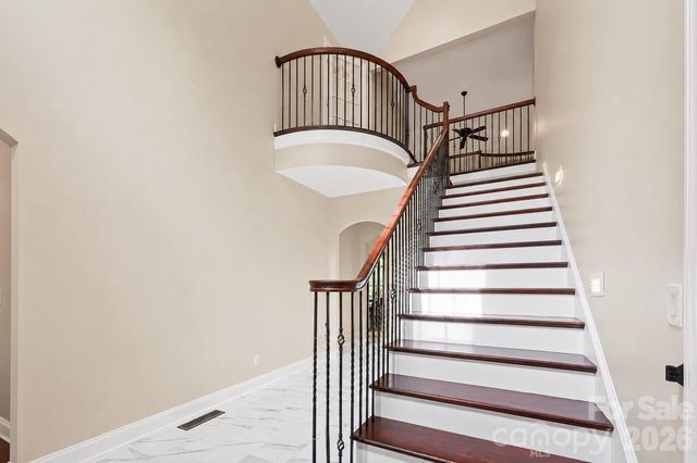 314 Woodland Drive, Swannanoa, NC 28778
