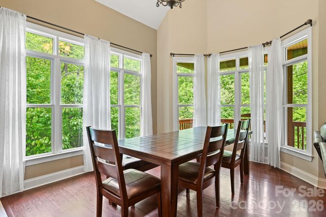 314 Woodland Drive, Swannanoa, NC 28778
