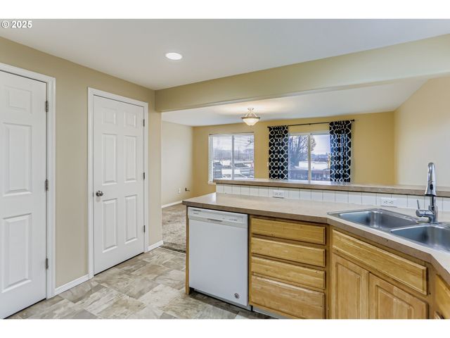 5713 Ne 135TH Ave, Vancouver, WA 98682