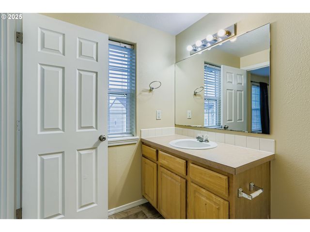 5713 Ne 135TH Ave, Vancouver, WA 98682