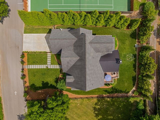 114 Lyerly Street, Lookout Mountain, TN 37350
