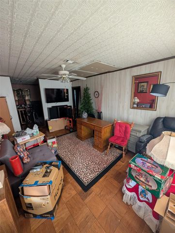 411 Center Way, Lake Jackson, TX 77566