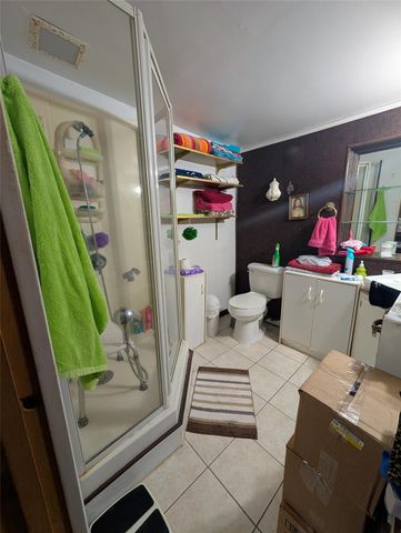 411 Center Way, Lake Jackson, TX 77566