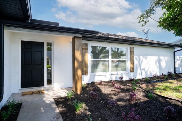 8956 124TH WAY, Seminole, FL 33772