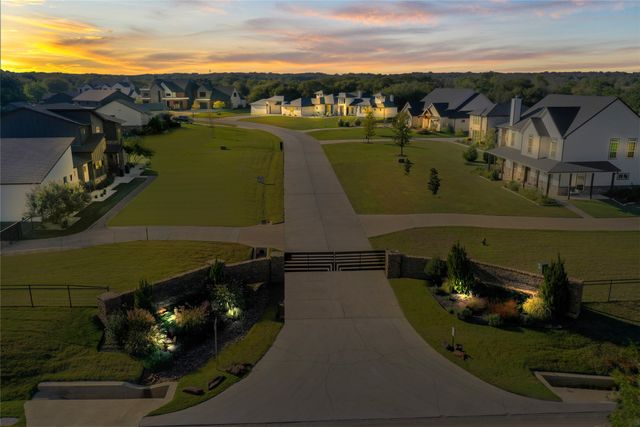 1889 Creekview Court, Argyle, TX 76226