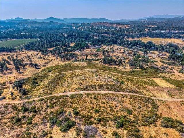 16462 5th, Clearlake, CA 95422