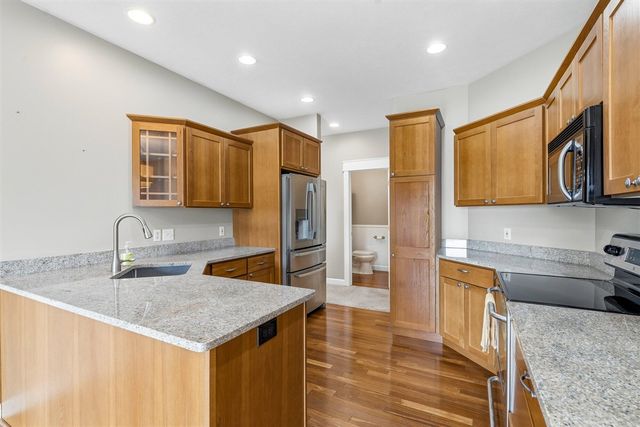 5420 Farallon Drive, Kalamazoo, MI 49009