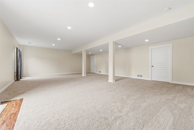 5420 Farallon Drive, Kalamazoo, MI 49009