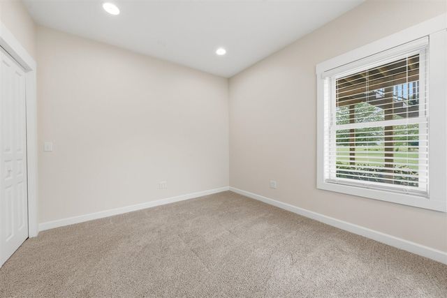 5420 Farallon Drive, Kalamazoo, MI 49009