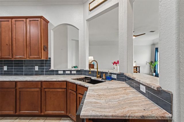 720 Saddle Ridge Trail, Weatherford, TX 76087