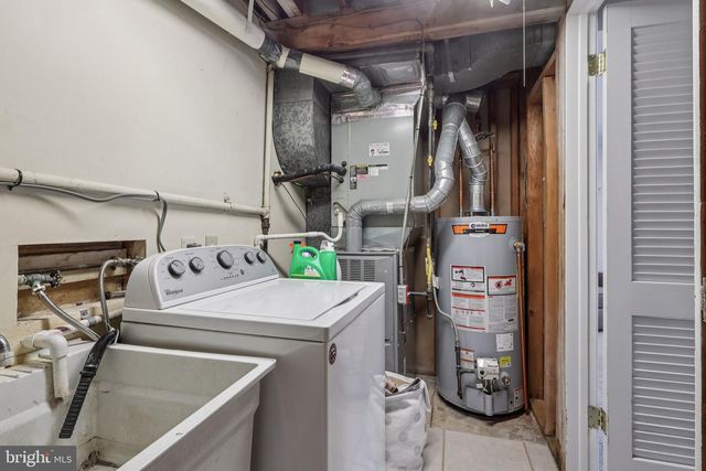 6 RYDAL DR, Lawrenceville, NJ 08648