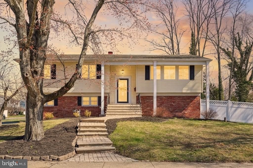 6 RYDAL DR, Lawrenceville, NJ 08648