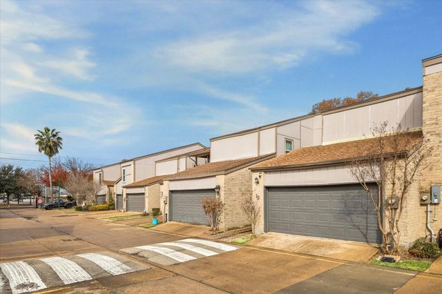 880 Tully Road 13, Houston, TX 77079