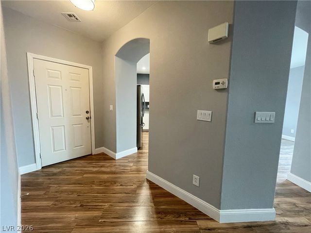 2825 Woodland Park Avenue, North Las Vegas, NV 89086