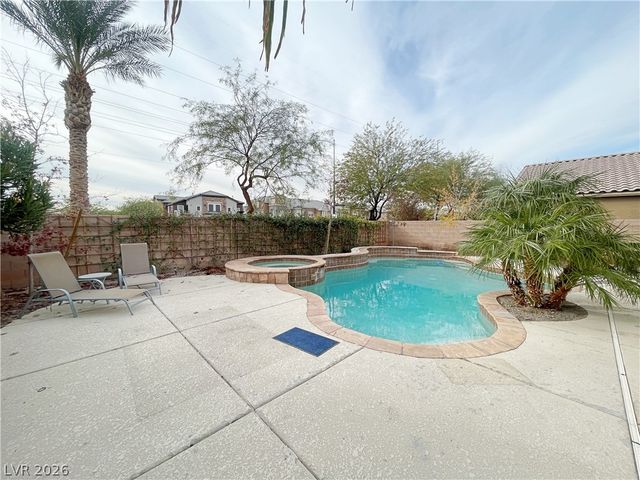 2825 Woodland Park Avenue, North Las Vegas, NV 89086