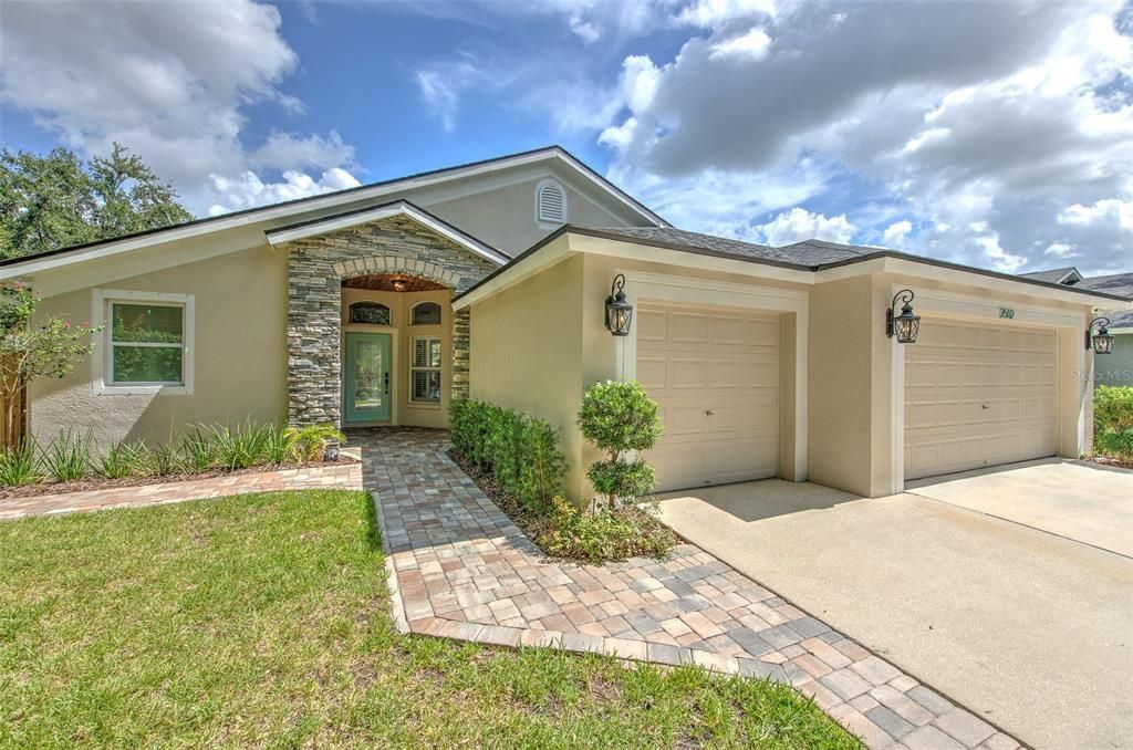 2502 ALLWOOD AVENUE, Valrico, FL 33596