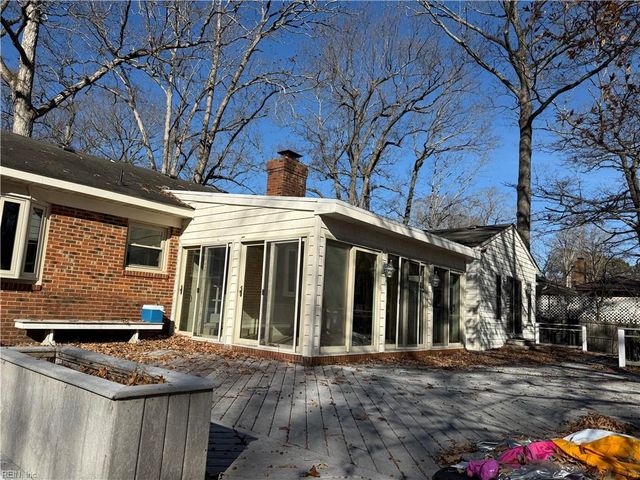 2169 E Armada DR, Chesapeake, VA 23321