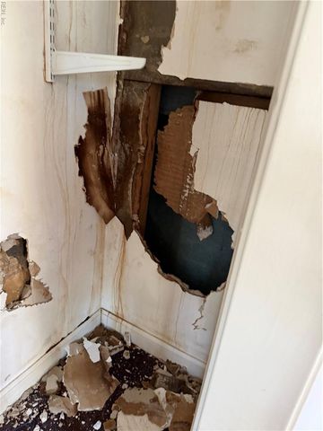 2169 E Armada DR, Chesapeake, VA 23321