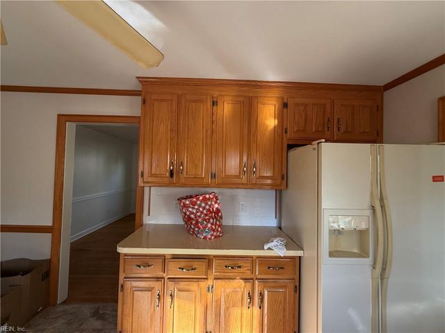 2169 E Armada DR, Chesapeake, VA 23321