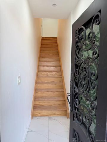 3-24 125th Street 3-22, College Point, NY 11356