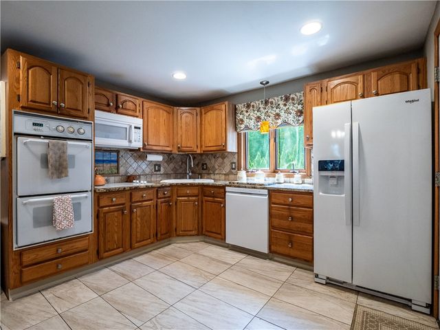 22 Ridgewood Drive, Scituate, RI 02857