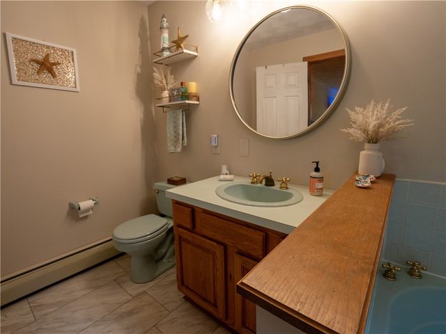22 Ridgewood Drive, Scituate, RI 02857
