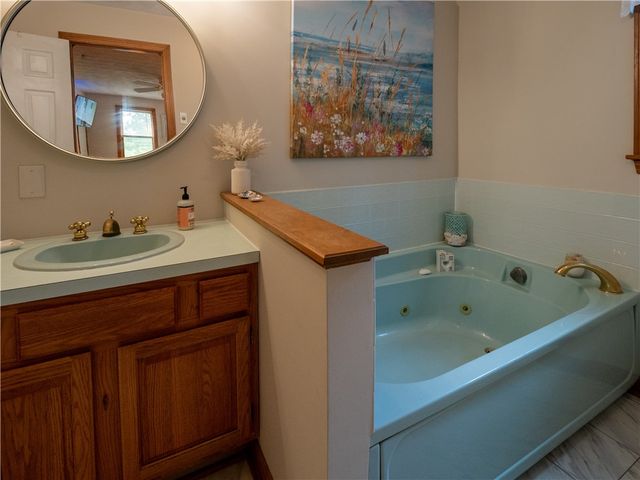 22 Ridgewood Drive, Scituate, RI 02857